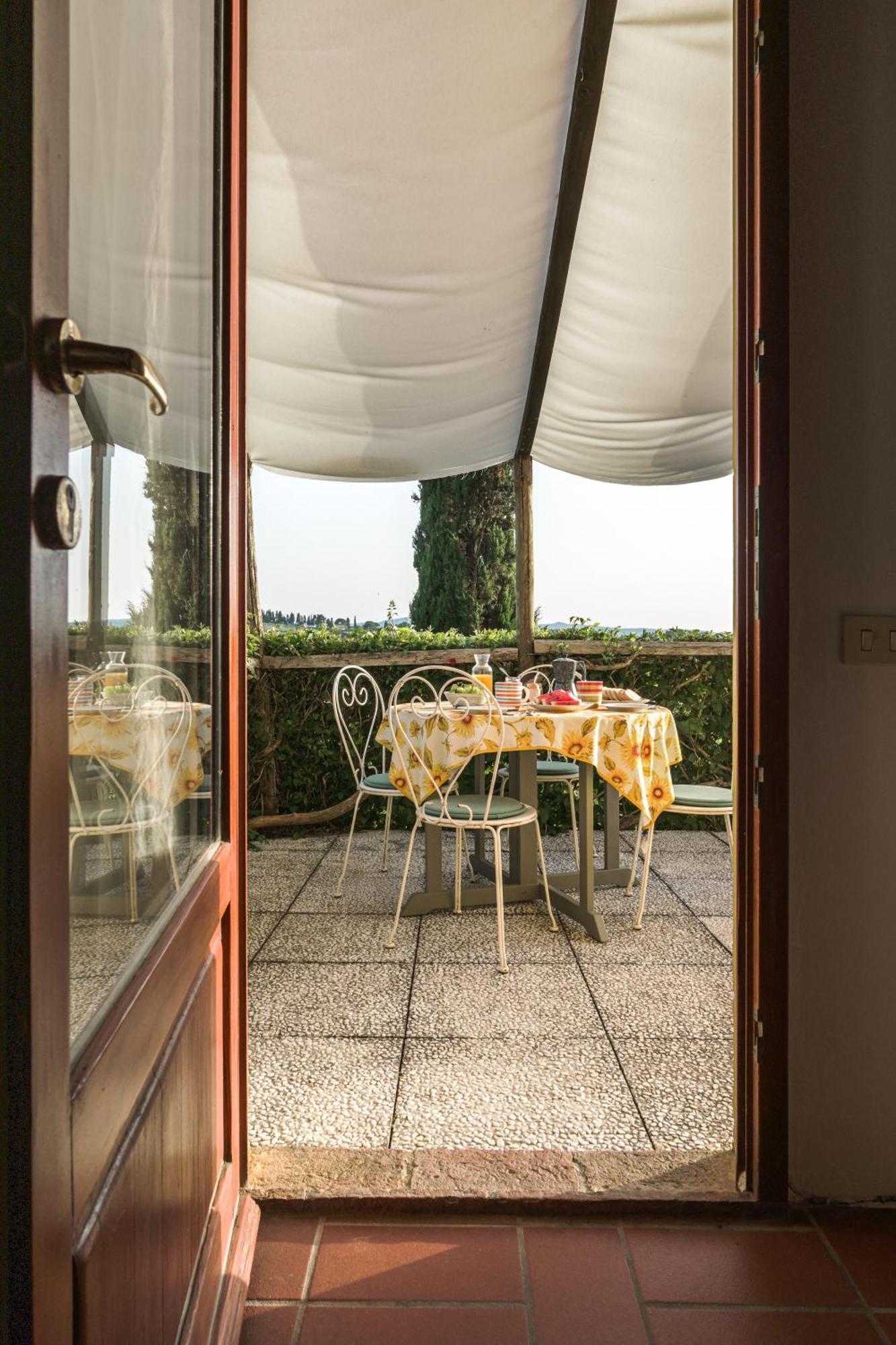 Agriturismo La Ca'Solare Palaia Eksteriør billede