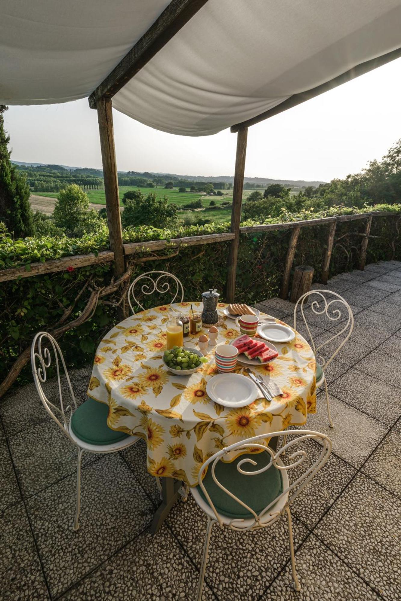 Agriturismo La Ca'Solare Palaia Eksteriør billede